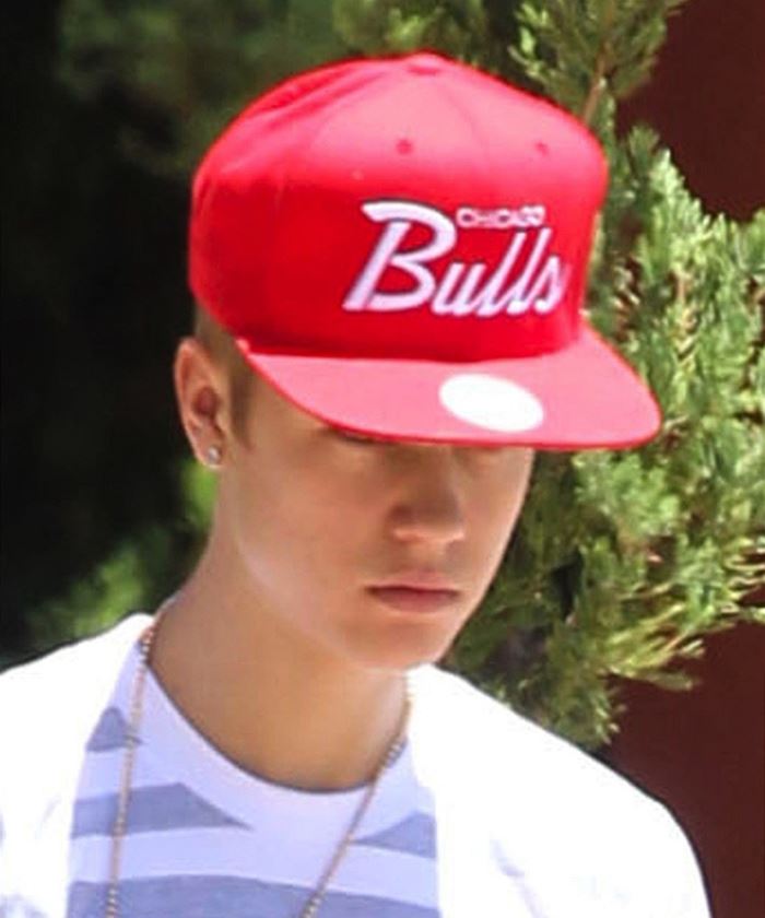 Fotospeciál: Debilní čepice Justina Biebera - JenProMuze
