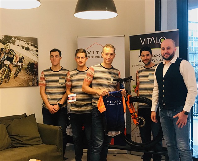 Nový tým na svtové cyklistické scén Vitalo Future Cycling, který zaloil eský biker