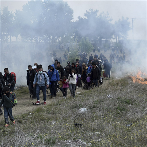Migranti se vydali k hranicm se Severn Makedoni.