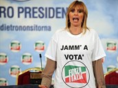 Alessandra Mussolini je lenkou stedopravicové strany Forza Italia.