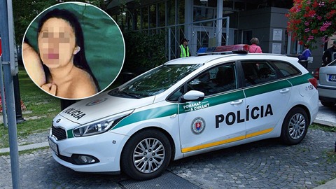 Adrianina dcera se po smrti matky zhroutila.