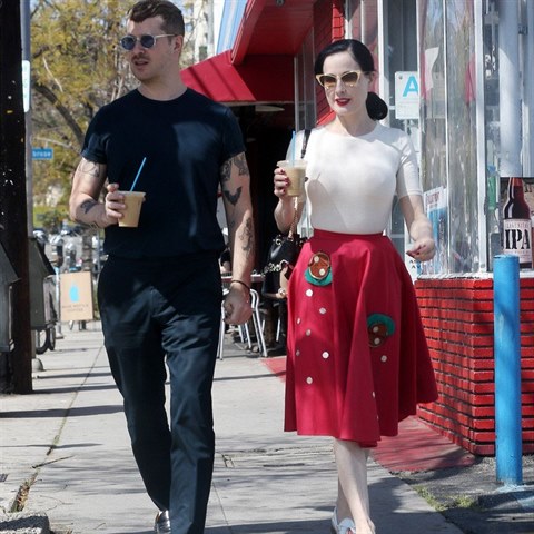 Dita von Teese na prochzce