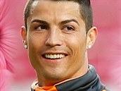 Christiano Ronaldo je u oficiáln gay a ije s chlapem