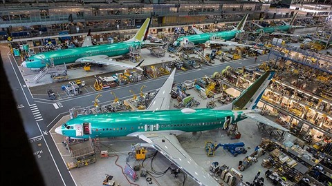 Výroba 737 MAX v závod Boeingu v Rentonu