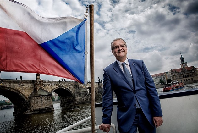 Miroslav Kalousek se kvli zadluování obul do Petra Fialy a Markéty Pekarové Adamové.