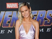 Krásná Brie Larson vypadala v lila atech posmutnle.