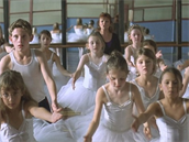 Slavný baleák z filmu Billy Elliot ve filmu Skin hraje nkdejího vdce...