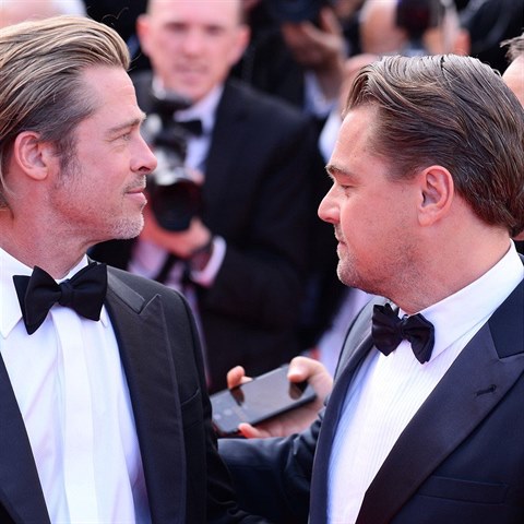 Brad Pitt (55) a Leonardo DiCaprio (44) v Cannes: No nejsou oni k sern?