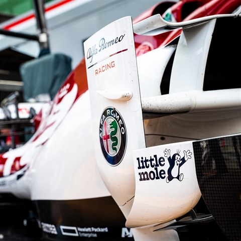 Krteek se stane nedlnou soust stje Formule 1 Alfa Romeo Racing.