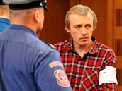 Antonín Novák v roce 2008 v Havlíkov Brod pohlavn zneuil a zavradil...