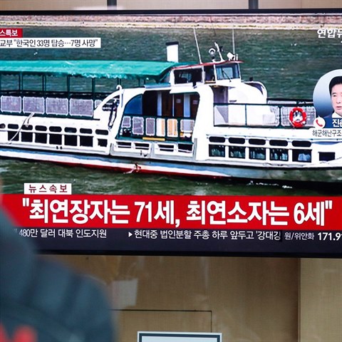 Pro Jihokorejsk turisty se stal vlet lod tragickm.