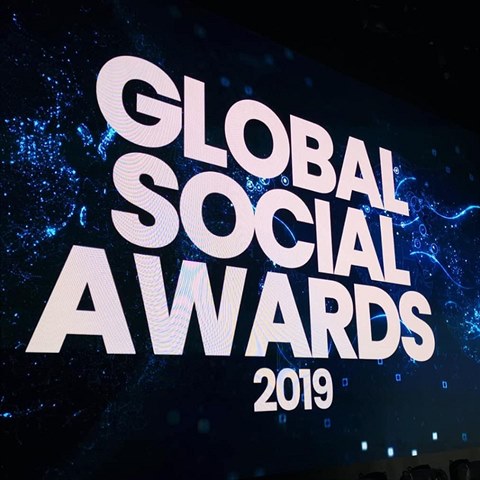 Global Social Awards: Tentokrt v esku