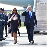 Donald Trump s manelkou Melani dorazili do Velk Britnie.