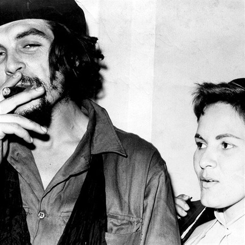 Che Guevara s druhou enou, partyznkou Aleidou, se kterou se seznmil pi...