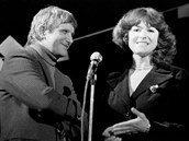 Zp�vák Ji�í Suchý a here�ka a zp�va�ka Pavlína Filipovská na spole�né...