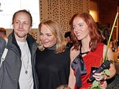 Nora Fridrichová s Dagmar Havlovou a Tomáe Klusem