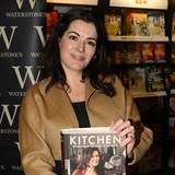 Nigella Lawson s jedonu z mnoha svch knih o vaen.