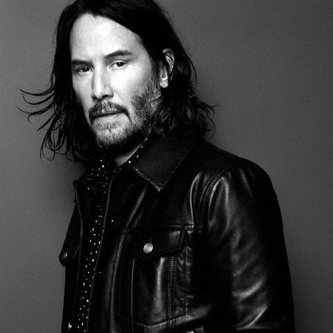 Keanu Reeves proil v osobnm ivot velkou tragdii. Piel o dt i o partnerku, kter kvli potratu spchala sebevradu.