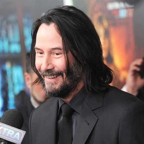 Keanu Reeves dajn prohlsil, e je osaml, ale ek na lsku. Nebyla to ale pravda.