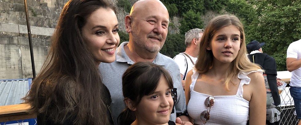 Iva Kubelková s celou svou rodinou