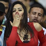 Larissa Riquelme a jej kozi s mobilem uprosted jsou zpt!