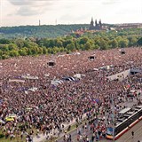 Demonstrace na pražskou Letnou přilákala více než 200 tisíc lidí.