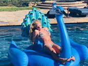 Britney je zpt v plné síle! Dovádí v plavkách se svým svalovcem a chystá...