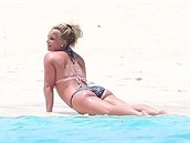 Britney je zpátky a je zase výstavní.