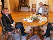 Andrej Babi jednal s Miloem Zemanem a Janem Hamákem o odvolání ministra...