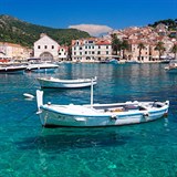 Čeští turisté chorvatské pobřeží milují a jsou připraveni za něj položit svůj...