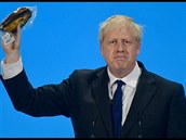 Boris Johnson zuí nad naízeními Evropské unie. Vadí mu teba to, e uzení...