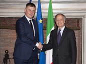 Italský ministr zahranií Enzo Moavero Milanesi se svým eským protjkem...