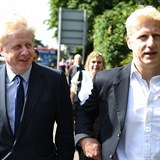 Boris Johnson se pustil do čistky ve vládě. Dosadil si tam svého bratra, novým...