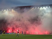 Fanouci Slavie naruili zápas s Olomoucí, klub bude mít dalí problém.