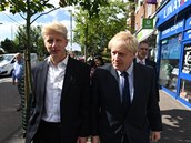 Boris Johnson se pustil do istky ve vlád. Dosadil si tam svého bratra, novým...