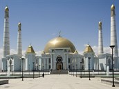 Turkménská metropole Achabad je plné palác a monument.