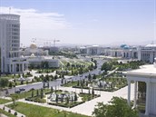 Turkménská metropole Achabad je rychle se rozvíjejícím mstem.