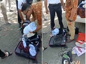 Rodina z Indie, která z hotelu na Bali odvezla polovinu pokoje, má z ostudy...