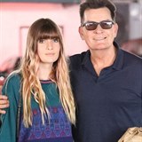 Charlie Sheen s dcerou Sam, kter podobu se svou matkou, bvalou modelkou a...