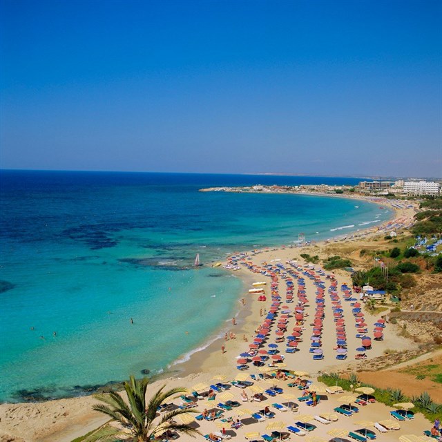 Kypr je znm dovolenkov rj. Oblbili si ho nejen turist, ale i posledn...