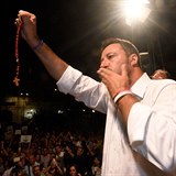 Italský vicepremiér Matteo Salvini je známý svým postojem proti migrantům.