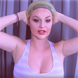 Martina alias Tarra White v jednom z videí.