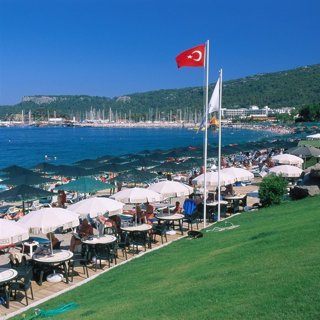 Tureck Antalya ron pivt miliony turist z celho svta.