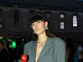 Slovenská modelka Vanda Janda nechala podprsenka doma.