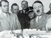 Architekt Albert Speera (na snímku vlevo), byl hlavní architekt Adolfa Hitlera,...
