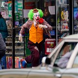 Joaquin Phoenix hraje Jokera famzn. Ale stejnho zloducha jako v podn...