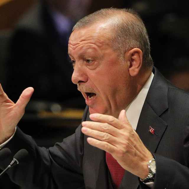 Erdogan pohrozil v Evrop: Pomozte nm s pesunem milionu uprchlk do Srie,...