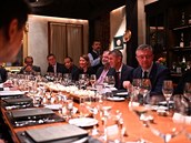 Premiér Andrej Babi na veei s potencionálními investory, kterou organizovala...