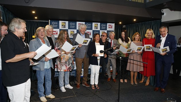 Milo�e Zapletala p�i�ly z missek podpo�it jen Ivana Christová, Tá�a Kucha�ová a...