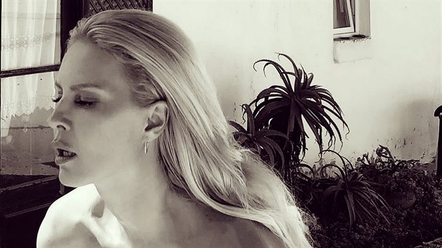 Simona Krainová brala focení velmi zodpov�dn�.